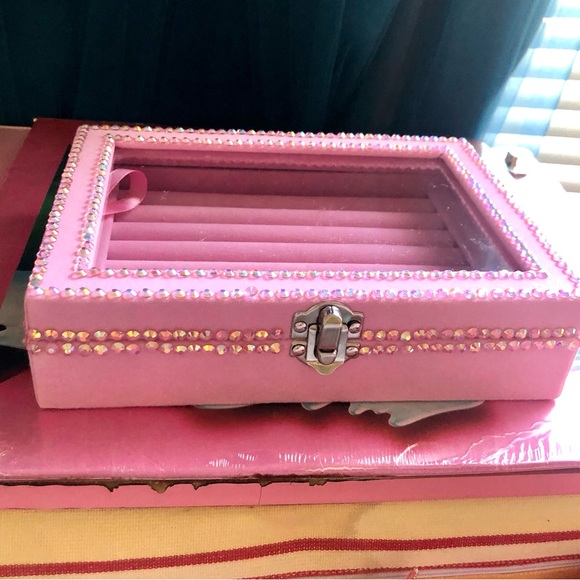 Elegant Pink Jewelry Box - Picture 8 of 8